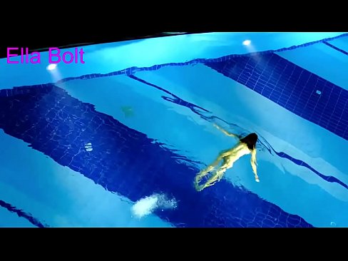 ❤️ म हेर्न रोक्न सक्दिन, जवान गोरा ELLA BOLT रिसोर्ट पूलमा नग्न पौडी खेल्दै समातियो हामीलाई % ne.playcrot69.top% ❌
